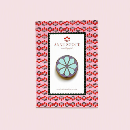 Needle Minders